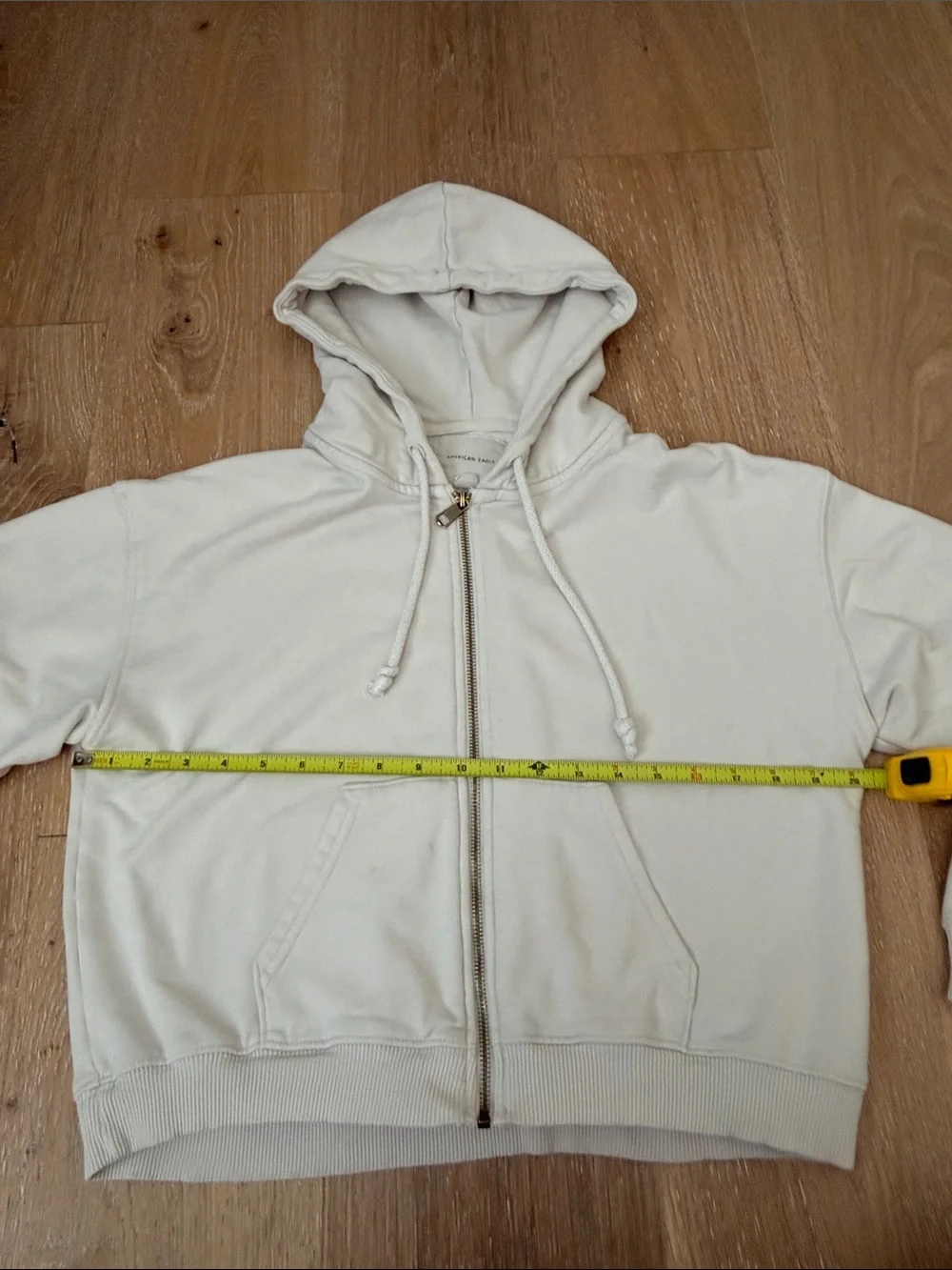 American Eagle Women’s cropped hoodie - Picture 3 of 8